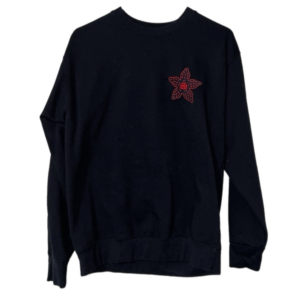 Netflix Stranger Things size medium black sweatshirt embroidered red Demogorgon